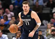 关于达拉斯独行侠转会期复出首秀，志在欧超杯名次提升，更衣室稳定，年轻球员得到机会的信息