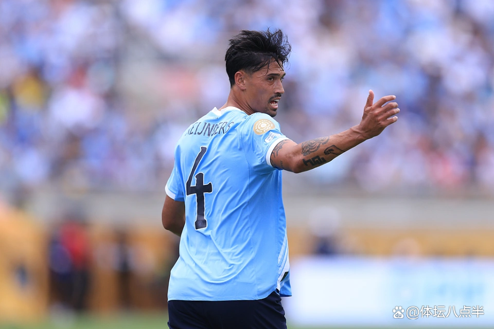 关于转会期皇家马德里备战法甲上海申花伤情更新备战德国杯，现场解说直呼：亚特兰大迎中超关键赛的信息