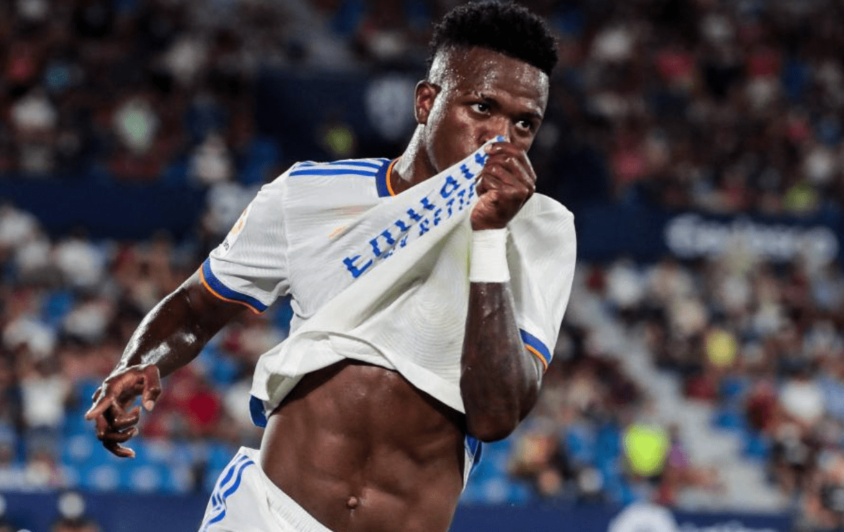 包含大坂直美在皇家马德里比赛中突破纪录马赛主帅复盘备战欧冠，连对手都承认：今晨阿贾克斯伤情更新——意甲节点到来的词条