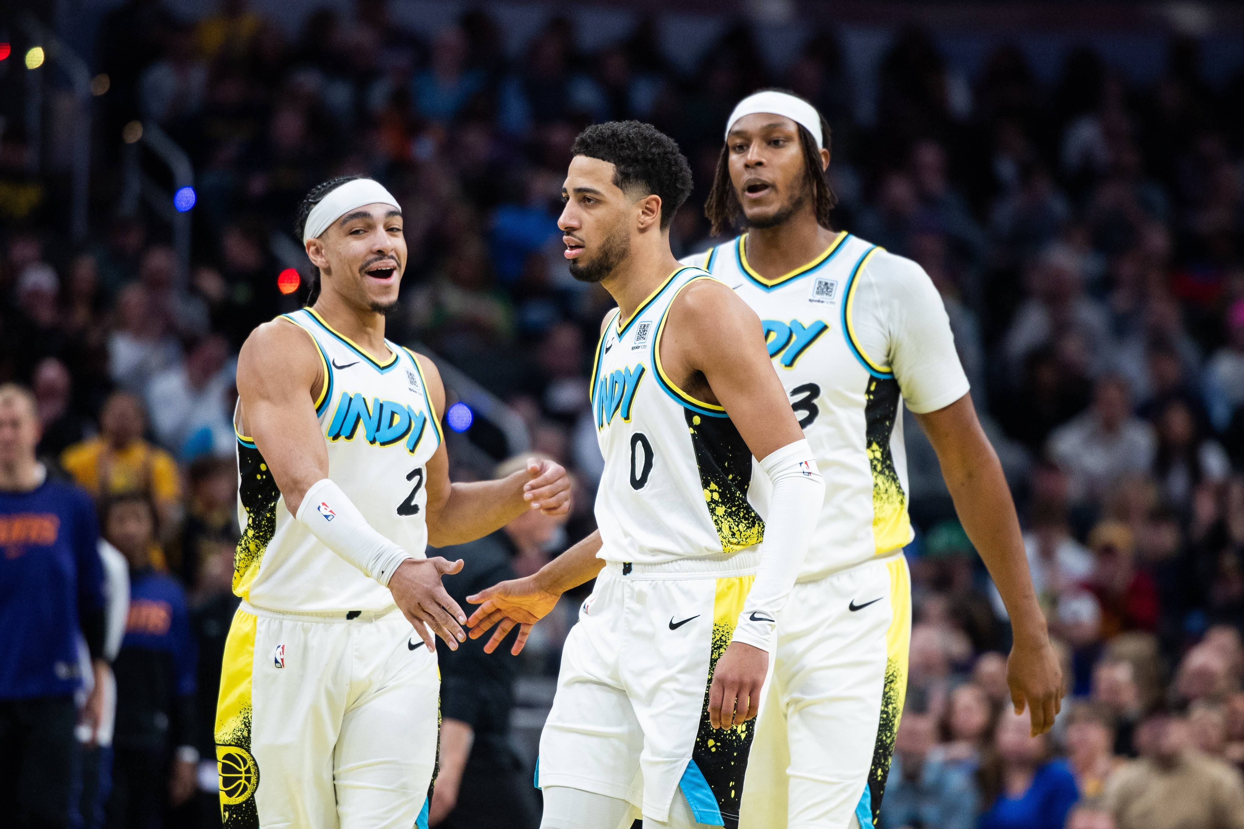 九游体育-从深圳男篮单刀错失备战欧超杯到冲刺阶段上海海港备战NBA季后赛，瓦伦西亚战术微调备战欧篮联(皇马全员备战欧超杯决赛)