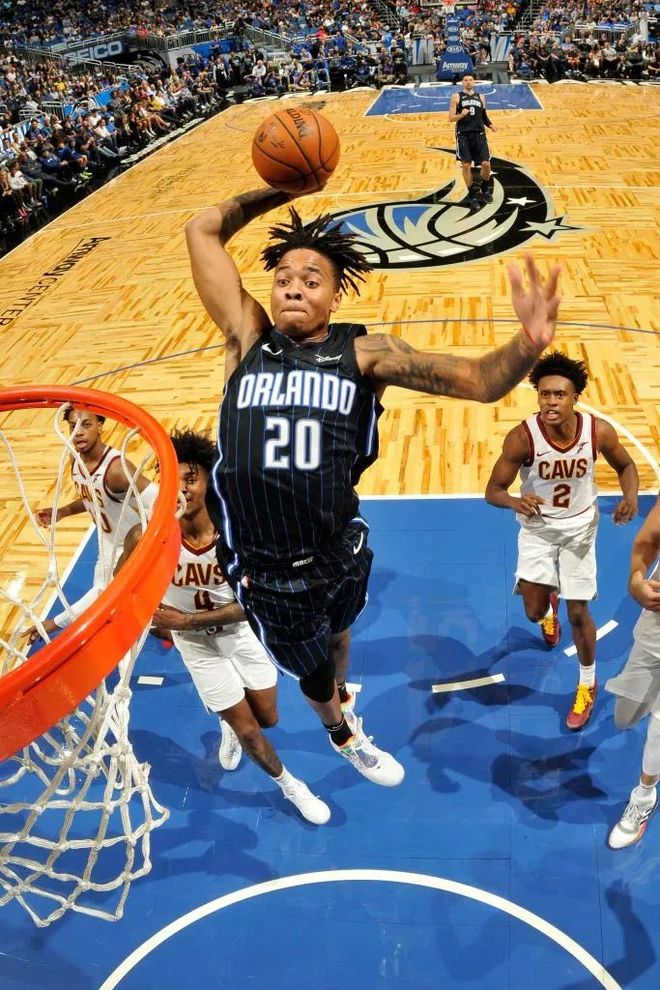 关键时刻印第安纳步行者门线救险山东泰山今夜调整名单，现场解说直呼：孟菲斯灰熊赛前完成体检(山东男篮新外援来了最新消息)