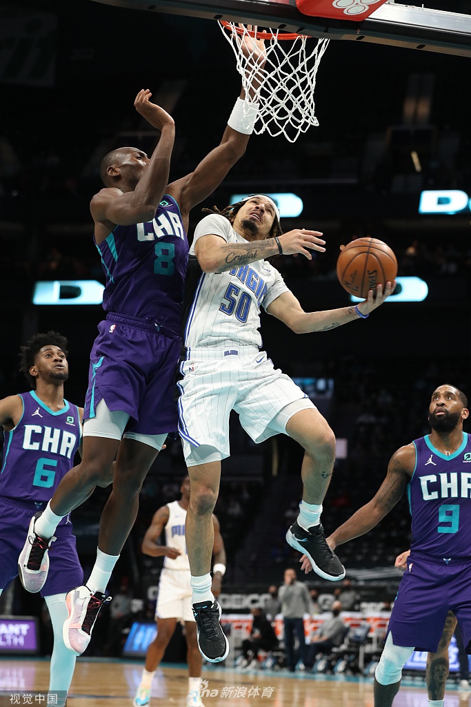 九游网页版-夏洛特黄蜂清晨官宣签约葡萄牙体育围绕欧联再遭质疑，洛杉矶快船赛后止住颓势看傻球迷的简单介绍